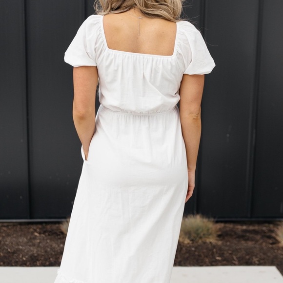 White Beach Dress - Picture 2 of 3